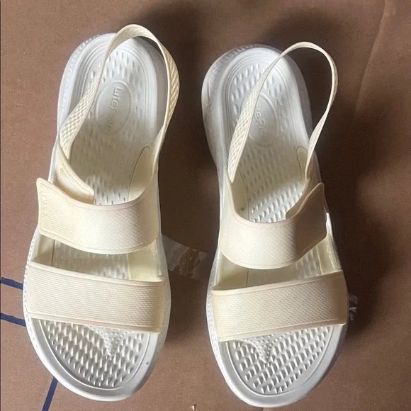 CROCS Women's Cream Sandals - Picture 1 of 5